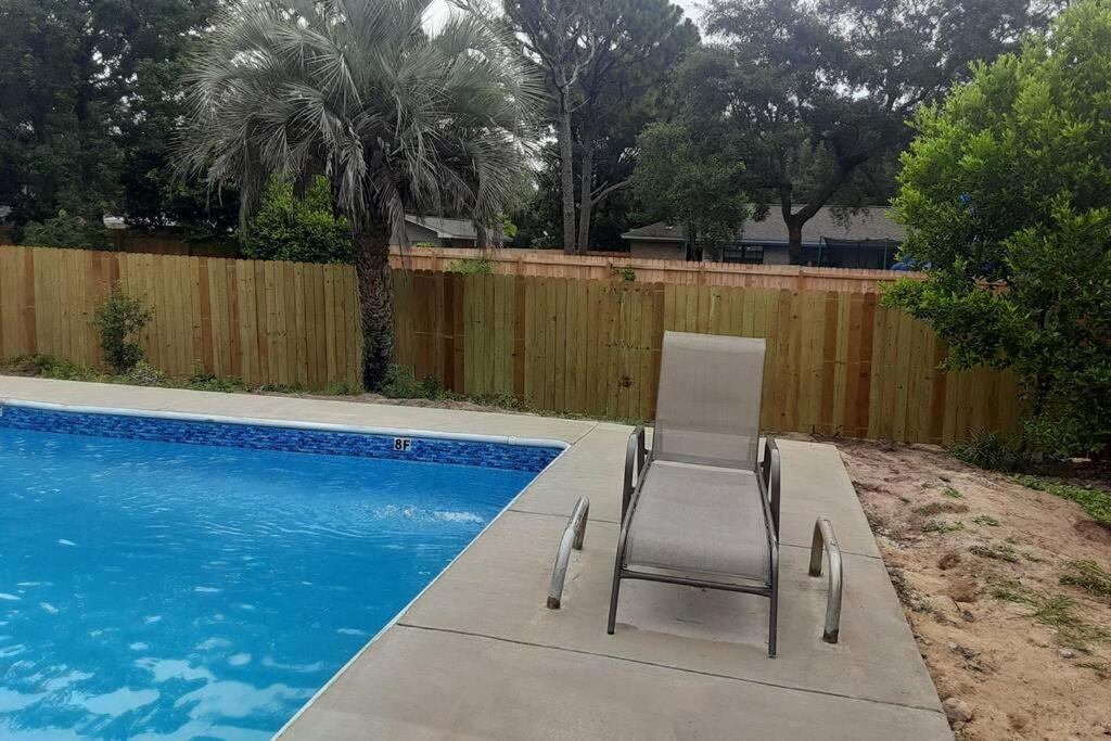 Lovely Oasis With Private Swimming Pool 4,6,8 F Deep Gulf Breeze Exteriör bild